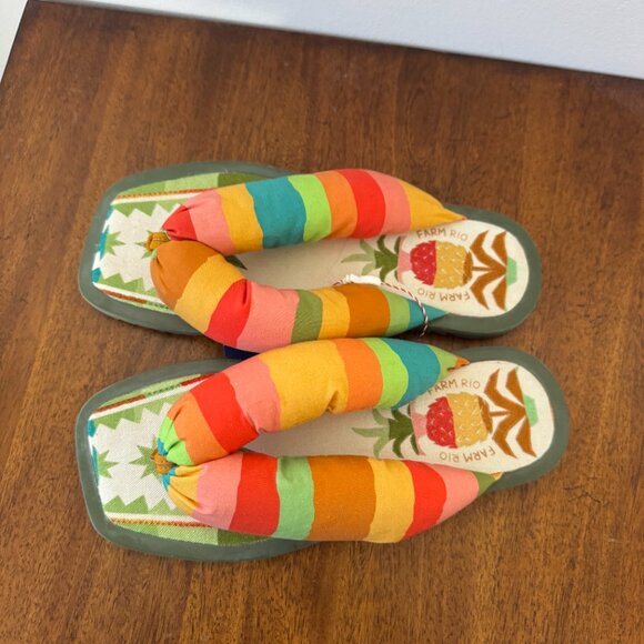 Farm Rio Pineapple Puffy Flip Flop Sandals NWT - Picture 6 of 11